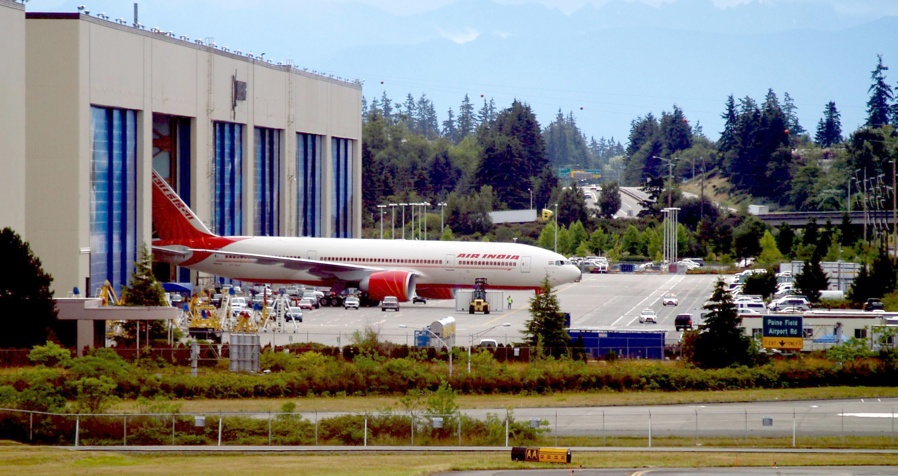 air_india_boeing_777-200lr_roll_out_everett_wa