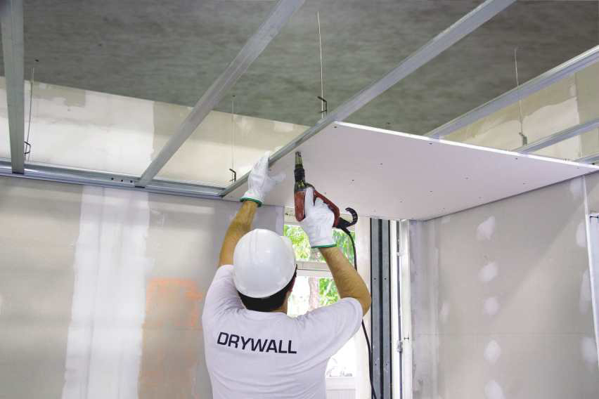 painting dry wall